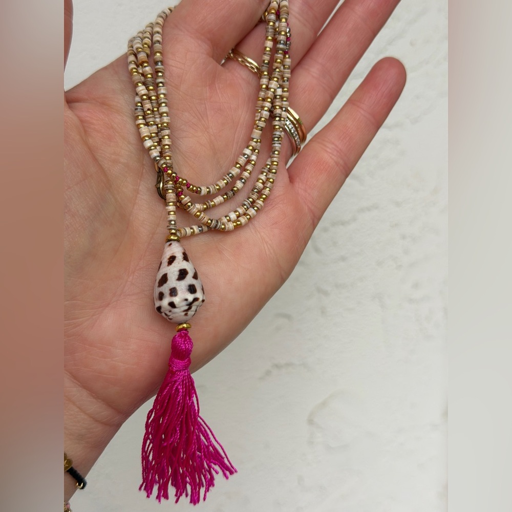 Beaded shell necklace